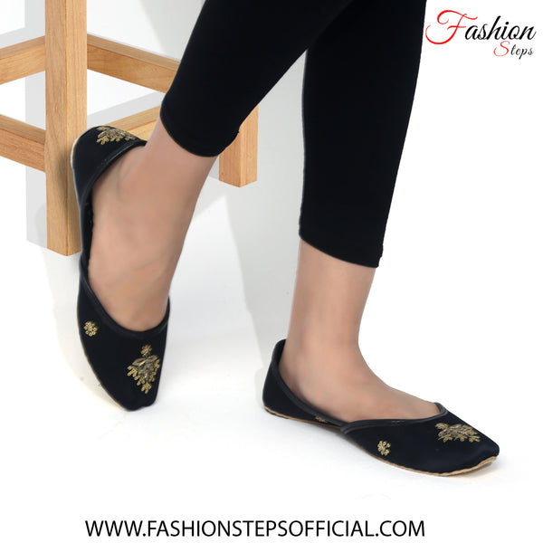 EMBELLISHED FLAT BLACK KHUSSA - FASHION STEP