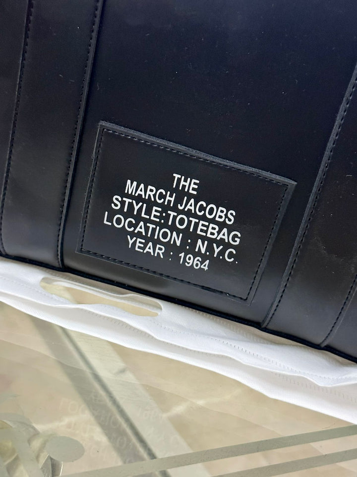 MARC JACOBS TOTE - FASHION STEP