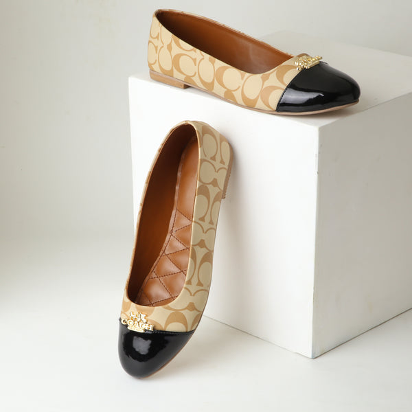 Coach Pumps Beige