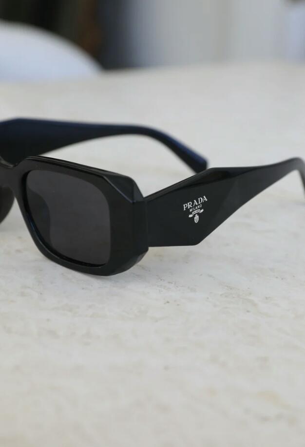 PRADA (16) SUNGLASS - FASHION STEP